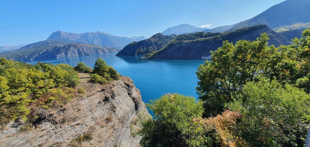 Les Apparts De La Tourronde Chorges Exterior foto